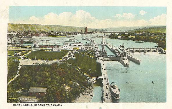 Postcard of Ballard Locks, now Hiram M. Chittenden Locks, Seattle, WA, 1917. Photo: Seattle Municipal Archives (CC BY 2.0) https://commons.wikimedia.org/wiki/File:Ballard_Locks,_1917.jpg